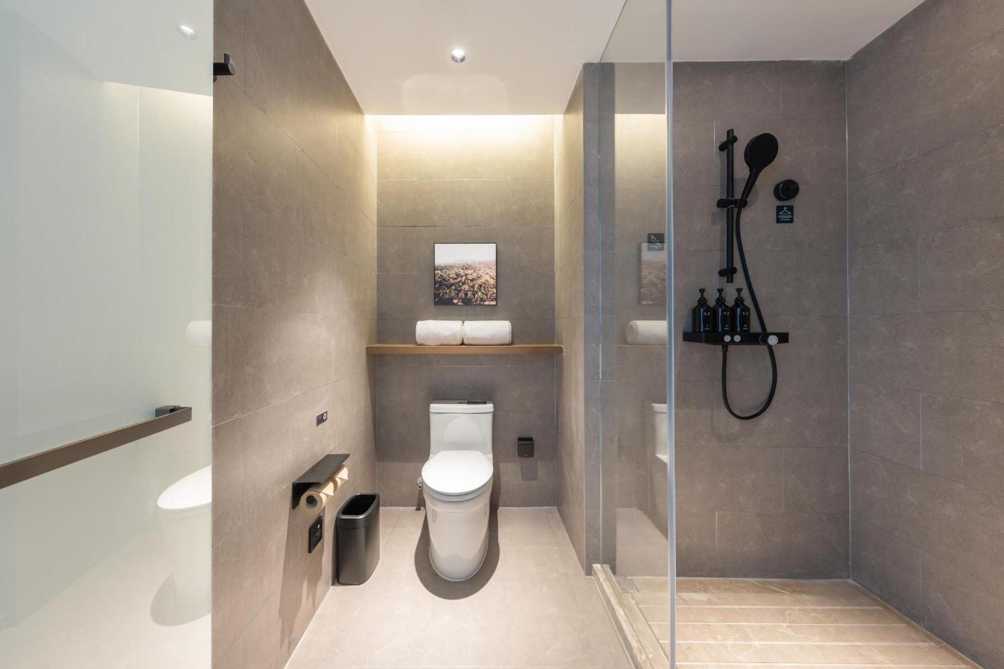 Atour Hotel Wuhan Chuhe Han Street Hongshan Plaza Exterior foto