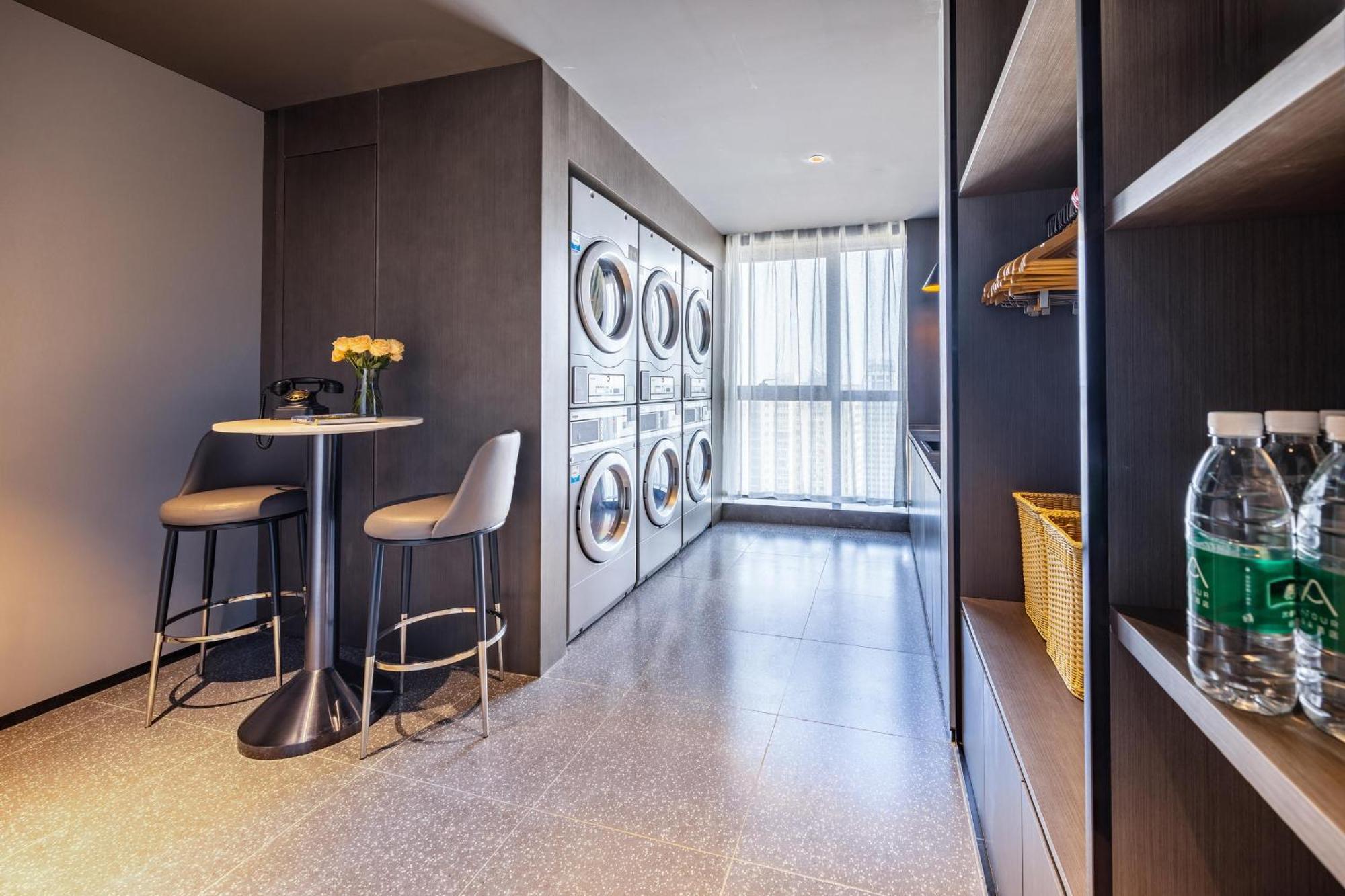 Atour Hotel Wuhan Chuhe Han Street Hongshan Plaza Exterior foto